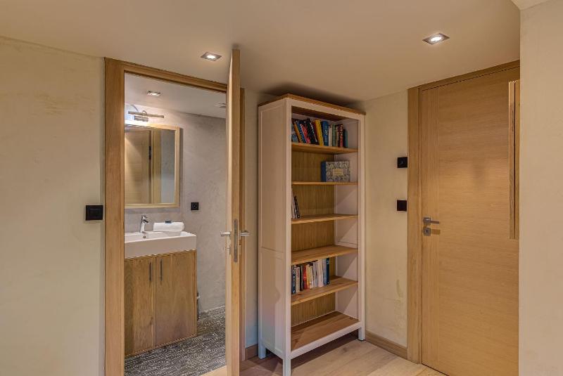 Chalet d'Olivier Alpes Agency Les Praz Chamonix Sleeps 8 - image 33