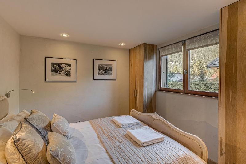 Chalet d'Olivier Alpes Agency Les Praz Chamonix Sleeps 8 - image 11
