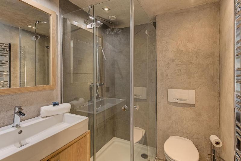 Chalet d'Olivier Alpes Agency Les Praz Chamonix Sleeps 8 - image 42