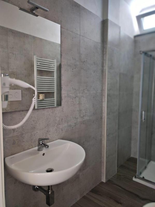 Single Room image 1