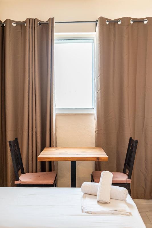 Double or Twin Room image 3