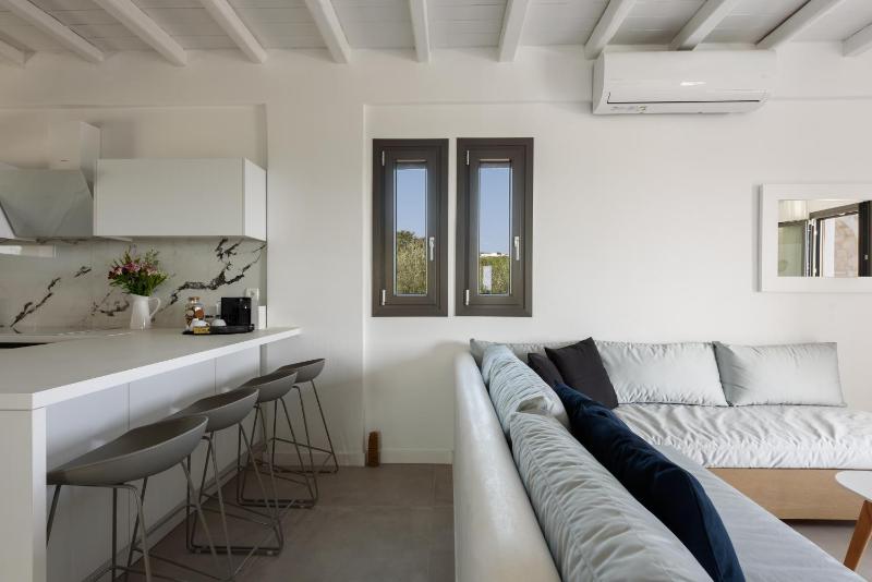Villa Isterni Paros - image 13