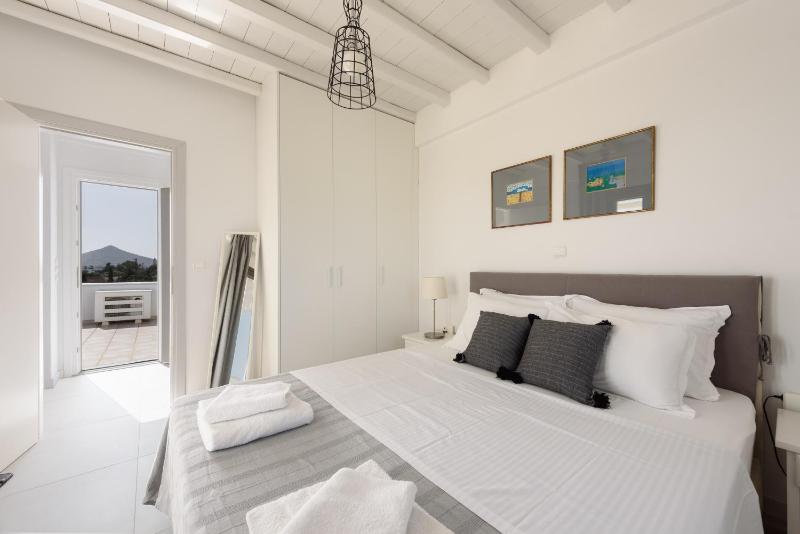 Villa Isterni Paros - image 39