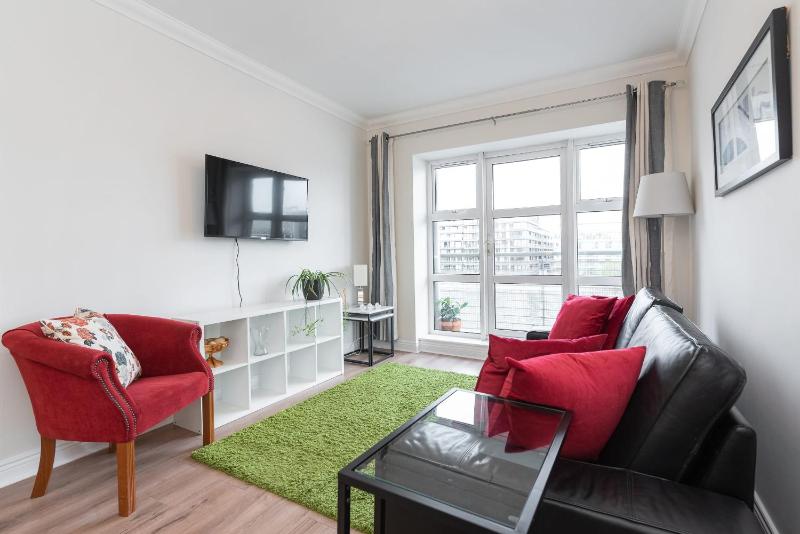 Apartment image 3