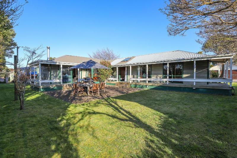 Five Mile Yay - Five Mile Bay Holiday Home - image 6