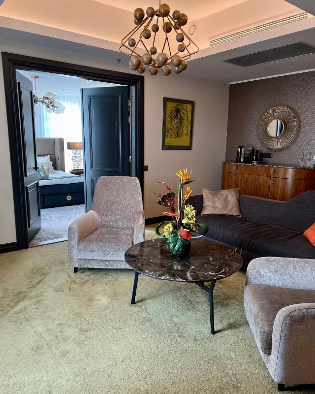 Suite without Spa Access image 4