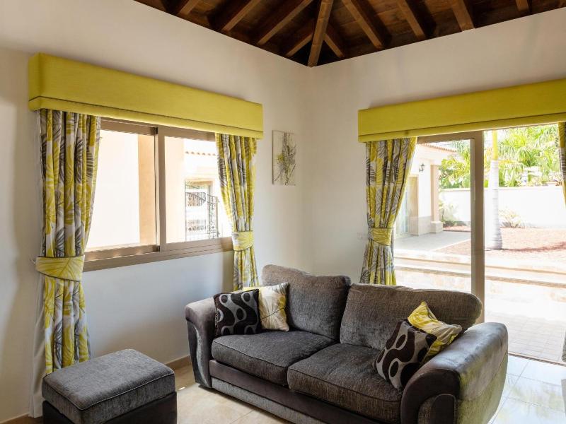 Villa Wudas - Panoramic views Private heated pool & Golf Area - image 6