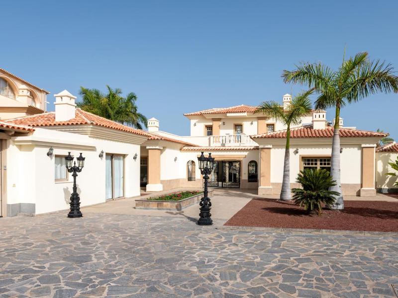 Villa Wudas - Panoramic views Private heated pool & Golf Area - image 29