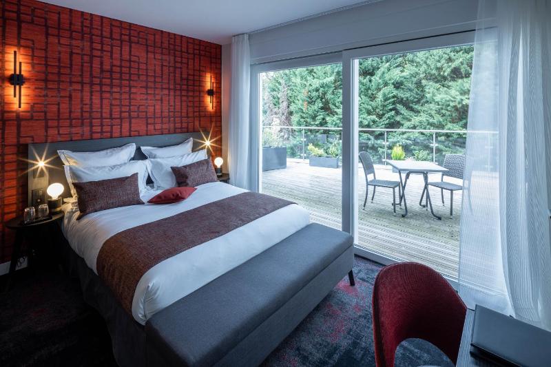 Superior Double Room image 1