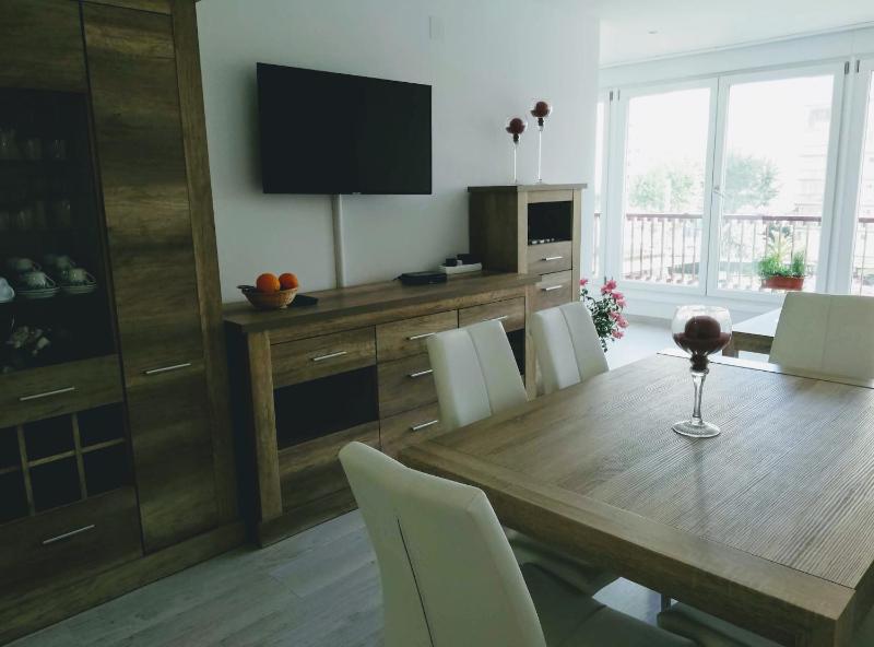 WIFI LUXURY MODERN APARTMENT - image 8
