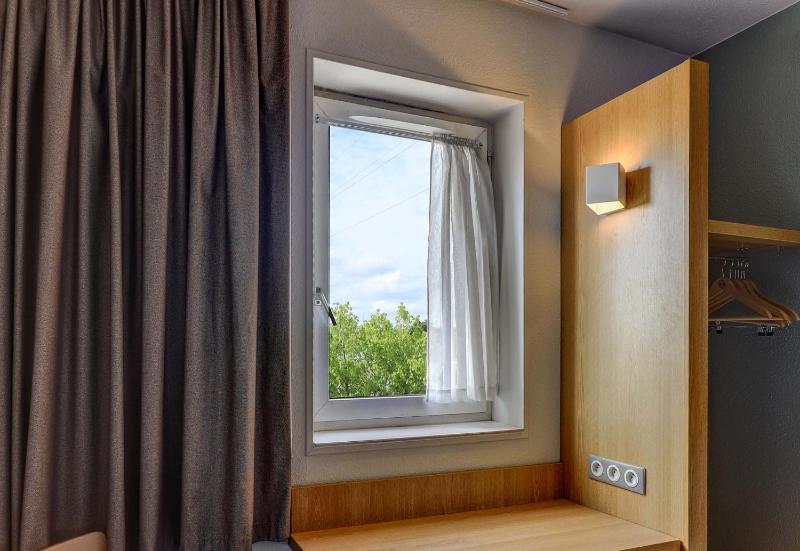 Double Room - Non-Smoking  image 2