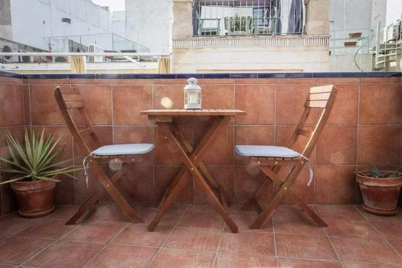 Casa con piscina junto catedral de sevilla - image 10