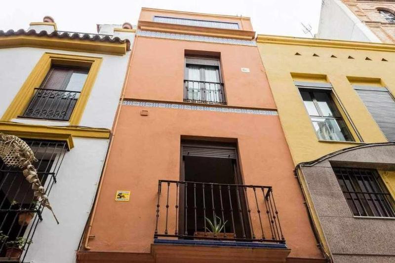 Casa con piscina junto catedral de sevilla - image 13