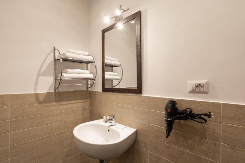 Triple Room image 4