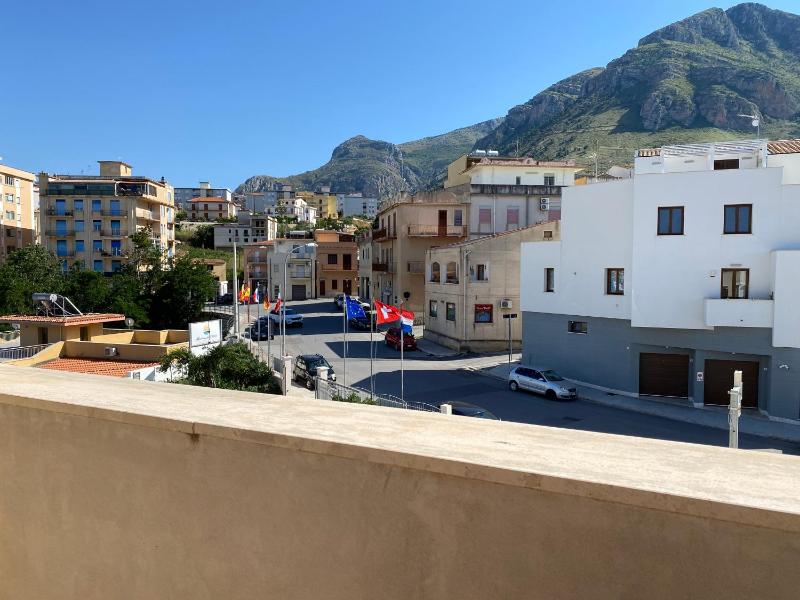 Marina di Petrolo Apartments - image 5