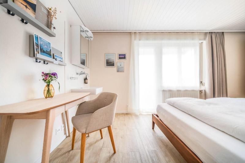 Double Room with Private Bathroom image 4