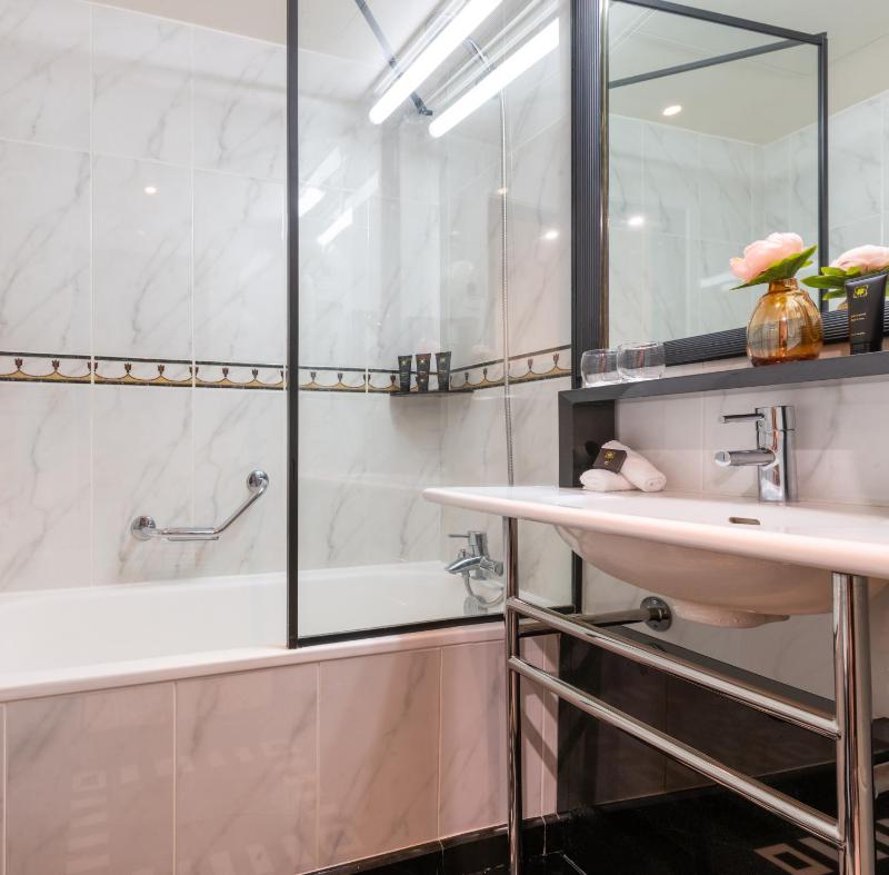 Superior Room image 3