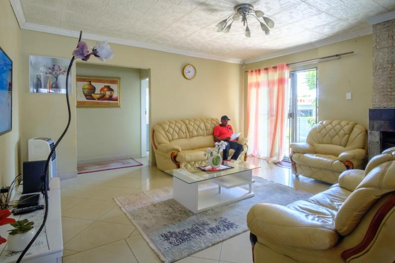 Alimop Bed and Breakfast - image 13