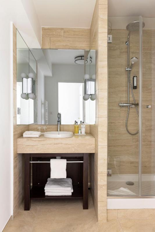Triple Room image 2