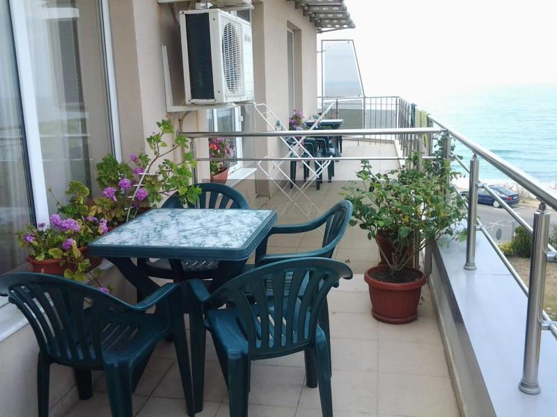 Villa Rouge - image 25