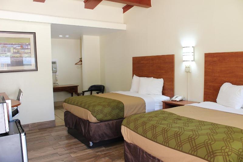 Double Room with Two Double Beds image 1