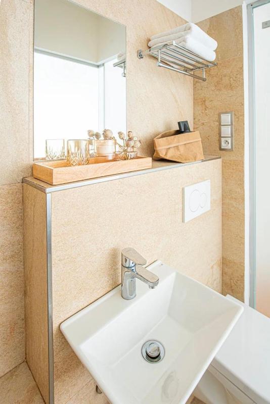 Elegant Compact Studio Steps from Charles Bridge - image 3