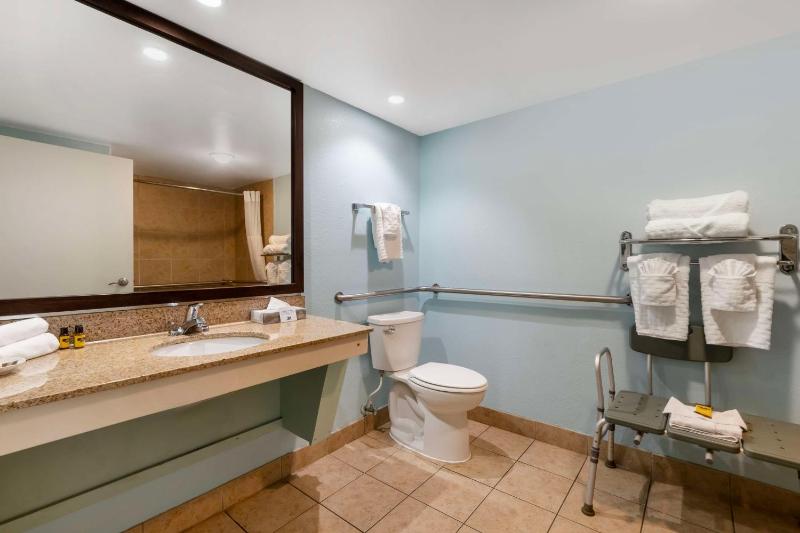 King Room - Disability Access/Non-Smoking image 2