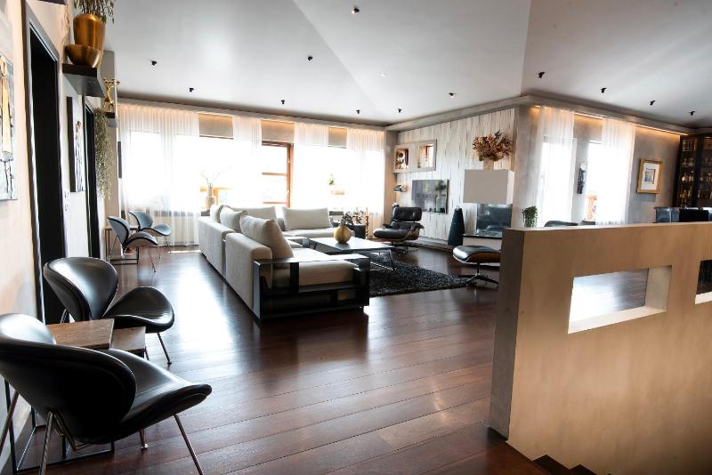 Sea View Villa - image 7