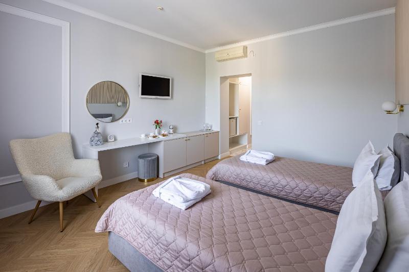 Double or Twin Room image 1