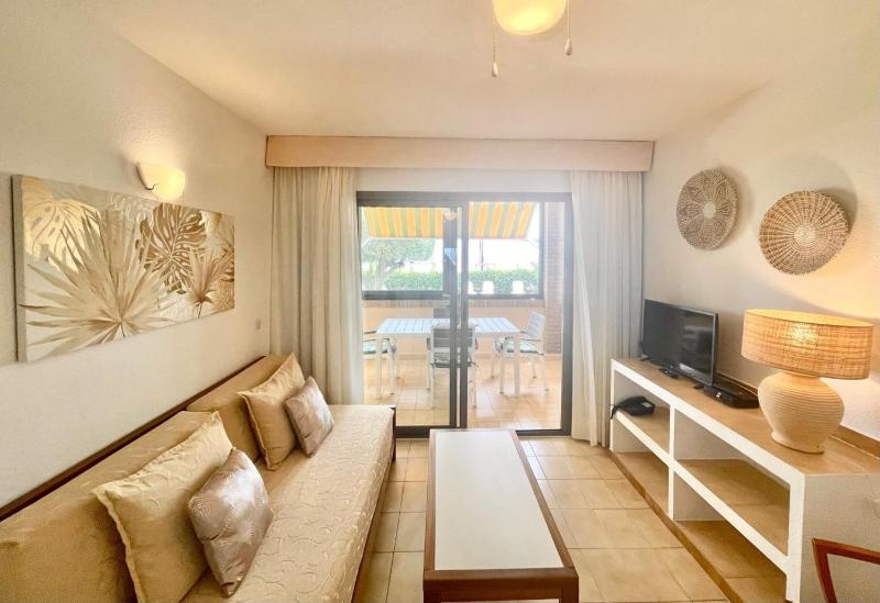 Apartamentos María Cristina Beach - image 42