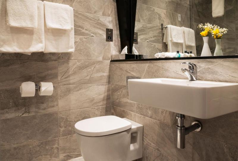 Triple Room image 3