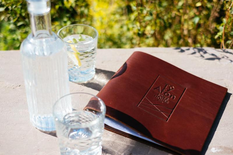 Twin Room with Mountain View image 2