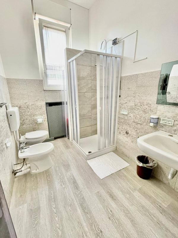 Basic Triple Room with Shared Bathroom image 3