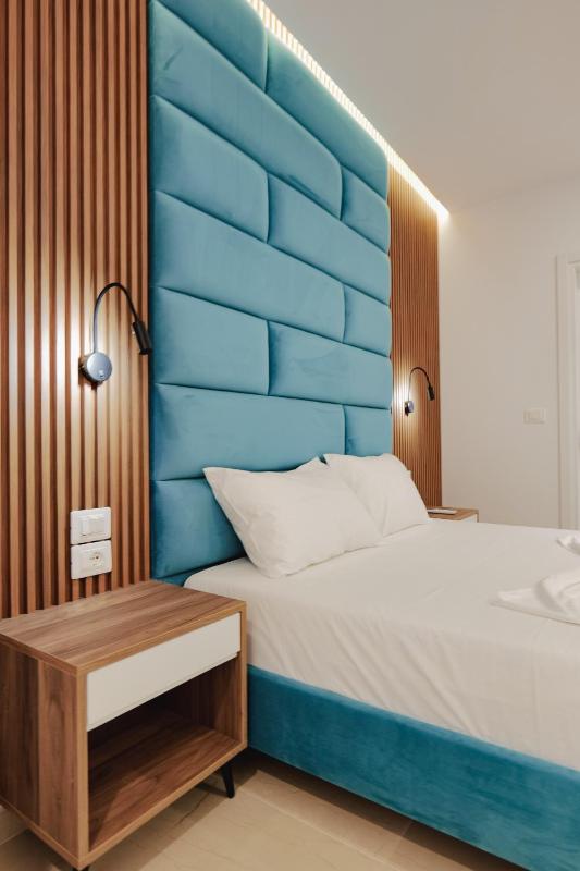 Deluxe Quadruple Room image 4