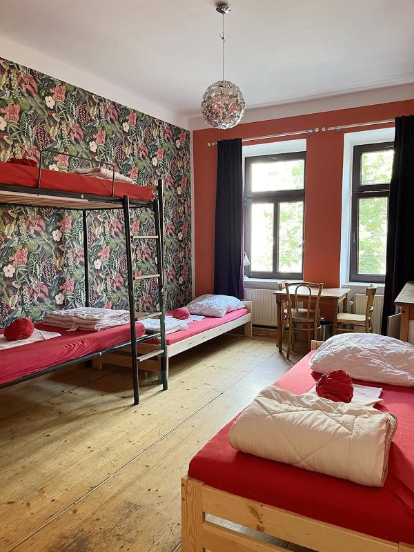 Bed in 4-Bed Dormitory Room image 1