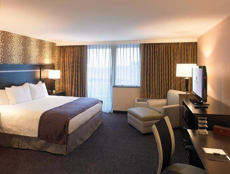 King Room - Non-Smoking image 2