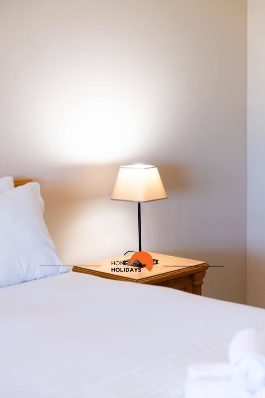 #130 Praia Village by Home Holidays - image 38