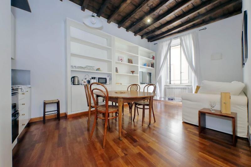 Beautiful Apartment in Campo de Fiori - image 3