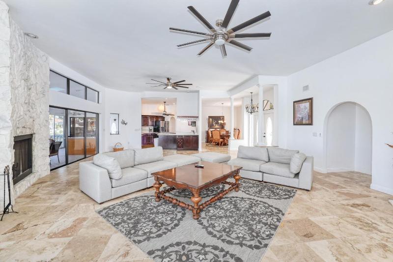 Villa Waterview - Amazing Gulf access pool and spa home on spacious corner lot! - image 31