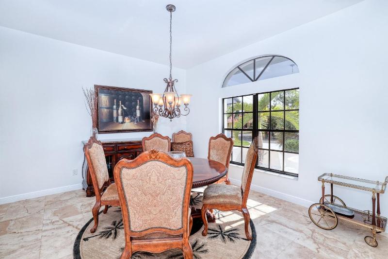 Villa Waterview - Amazing Gulf access pool and spa home on spacious corner lot! - image 39