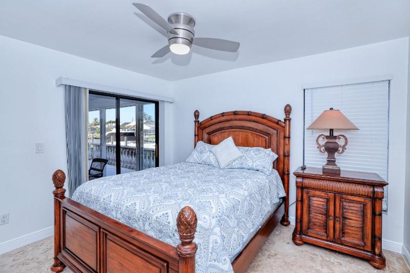 Villa Waterview - Amazing Gulf access pool and spa home on spacious corner lot! - image 32