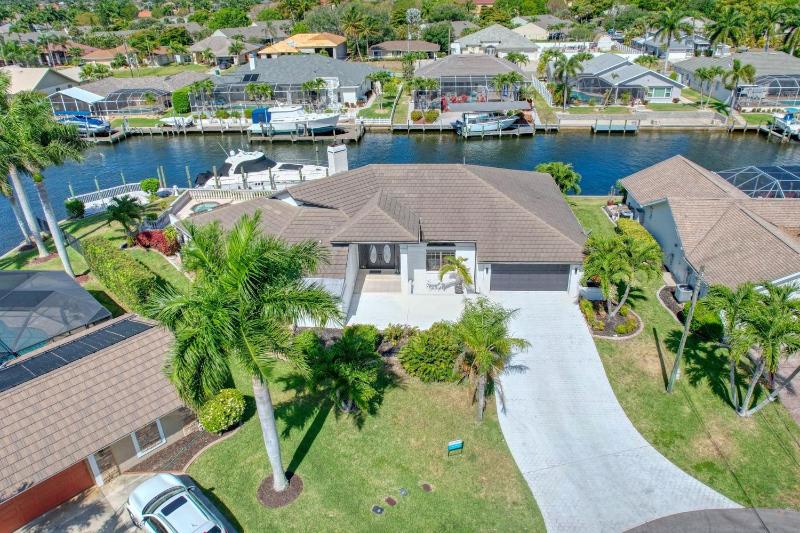 Villa Waterview - Amazing Gulf access pool and spa home on spacious corner lot! - image 37