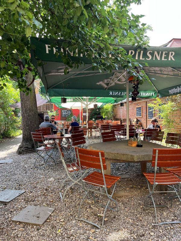 Double Room with Shared Bathroom image 2