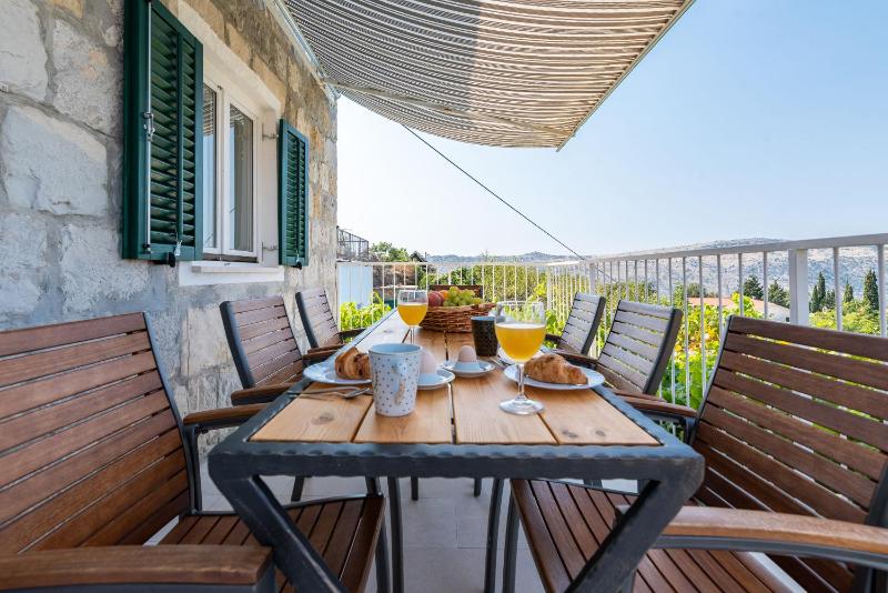 House Marinka - image 9