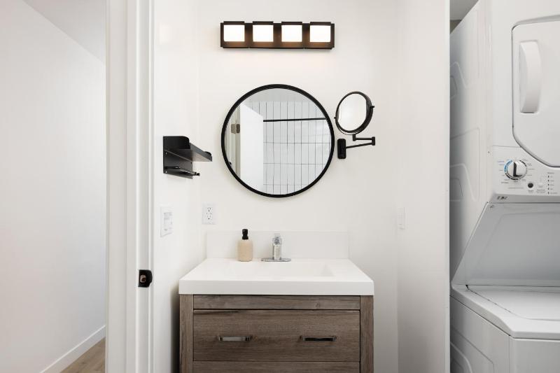 Fenix Hotel Hollywood - image 11
