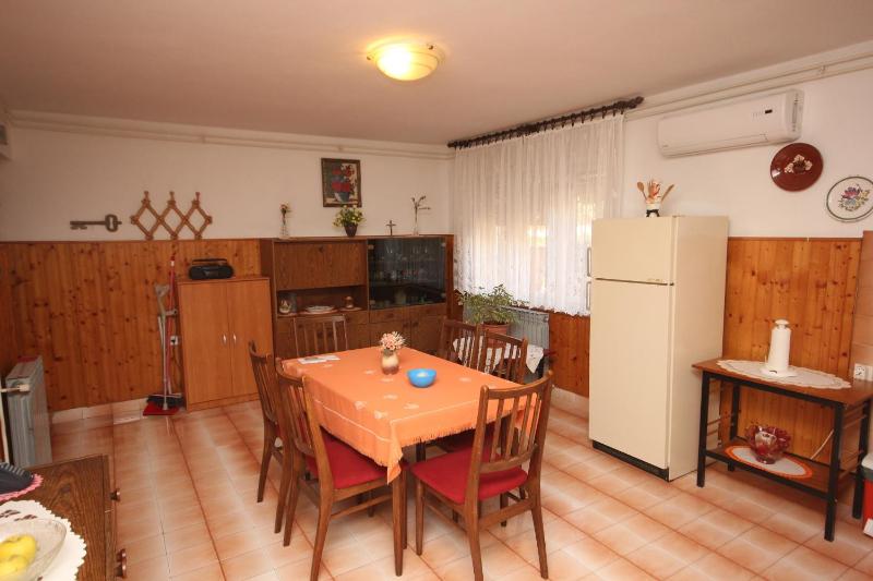 Apartments with parking space Fazana - 7230 - image 11