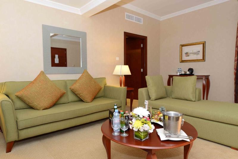 Executive Suite image 3