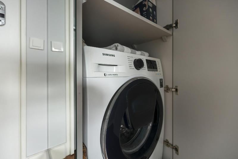Cozy Apartment Gieysztora Wilanów by Noclegi Renters - image 16