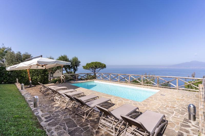 Villa Giulia with Heated Infinity Pool & Sea View Villa by Feeling Italy - image 19