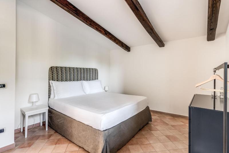 Villa Giulia with Heated Infinity Pool & Sea View Villa by Feeling Italy - image 41